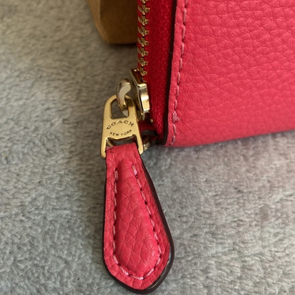 🩷COACH🩷Pink Accordion Zip Wallet with Dustbag/Style #76517/EUC - Picture 4 of 9